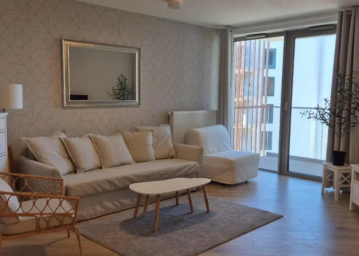 Pinea بوبيروفو