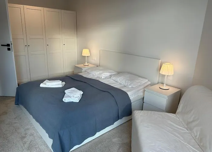 Pinea بوبيروفو